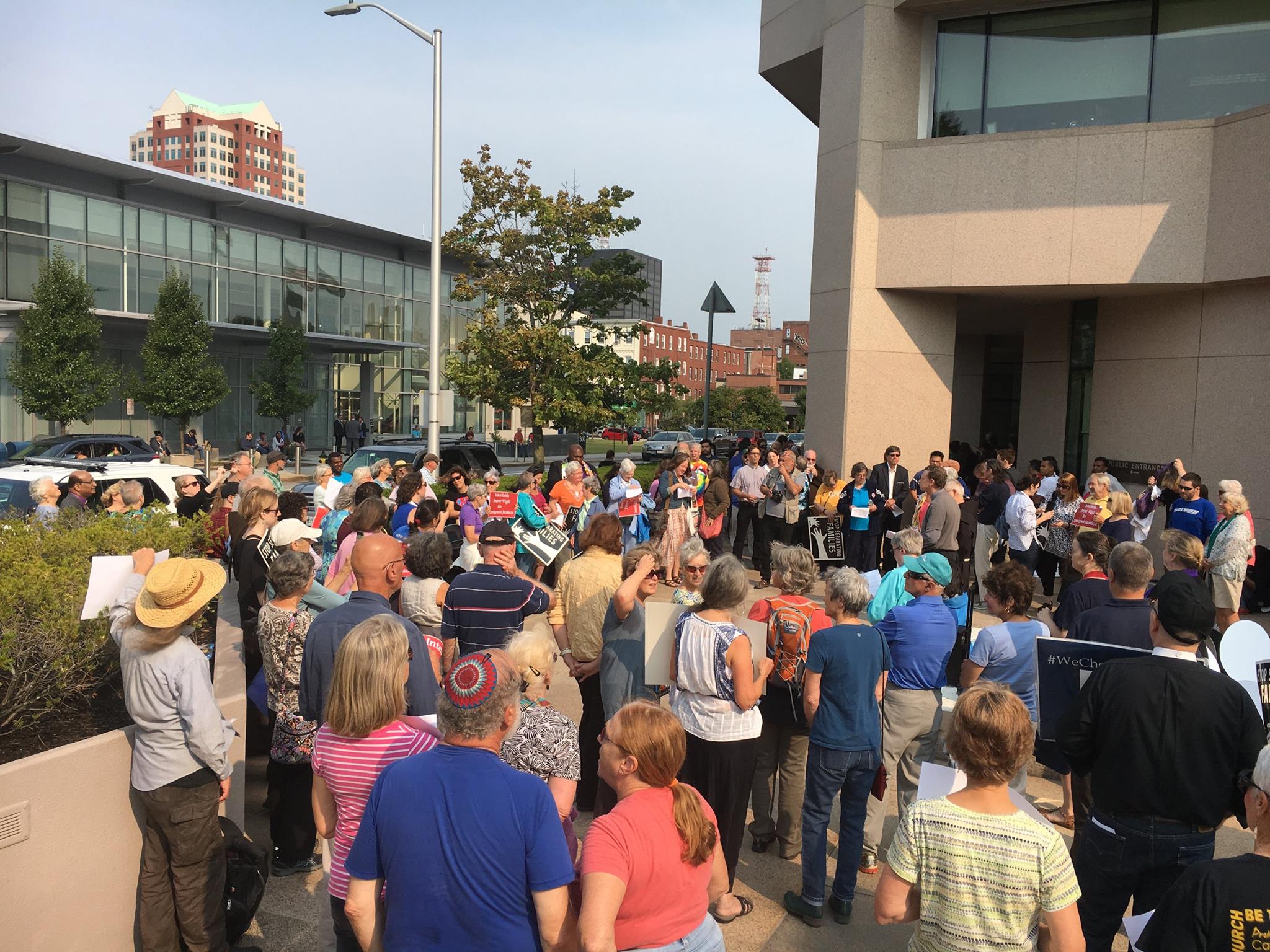 21367040_1617111501654177_4618948390388660212_o